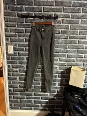 HIGH WAISTED FADED BLACK SKINNY JEANS 👖 NEVER WORN SIZE 0